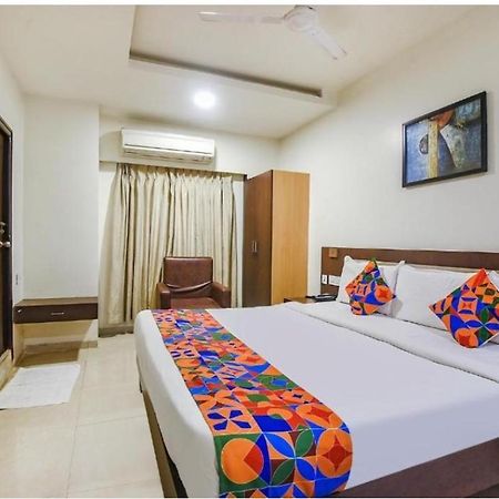 Hotel Leela Grand Inn Vijayawada Exterior photo