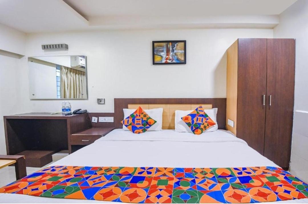 Hotel Leela Grand Inn Vijayawada Exterior photo